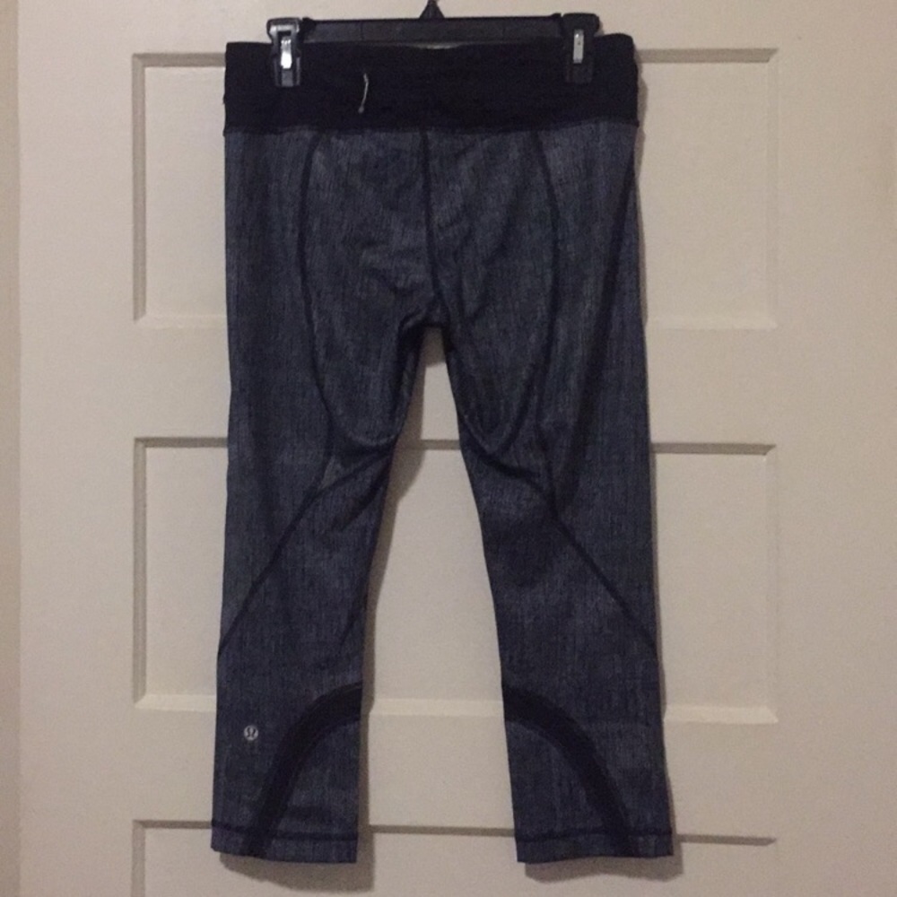 Lululemon - Picture 3 of 4